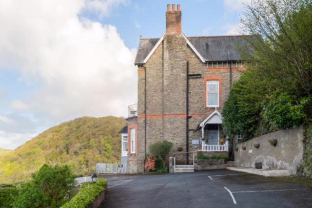 Highcliffe House Bed and Breakfast Lynton Exteriör bild