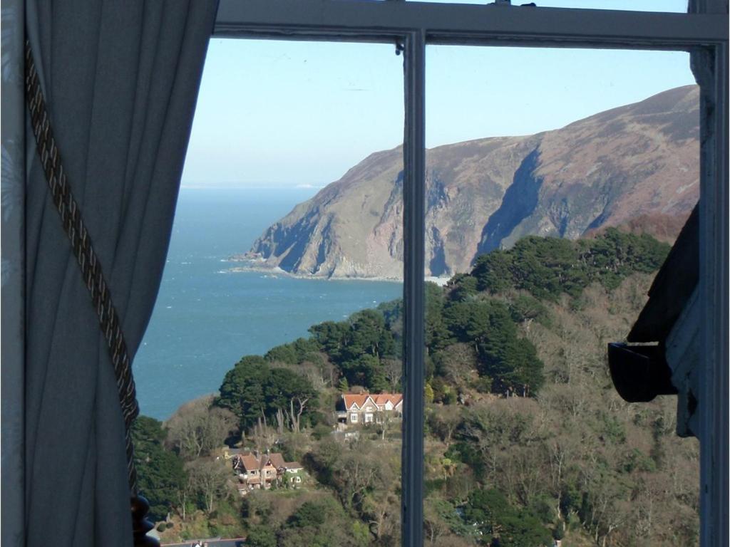 Highcliffe House Bed and Breakfast Lynton Rum bild